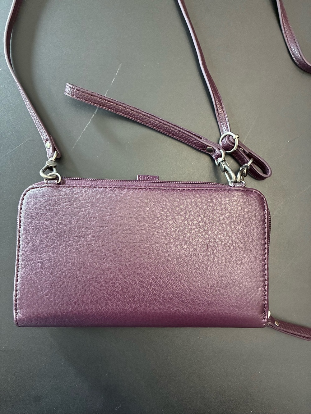 The Sak Iris Crossbody Wallet Wristlet Clutch Cellphone Purse Leather Purple - Picture 3 of 15